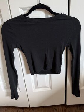 Madewell Black Ribbed Long-Sleeve Crop Top